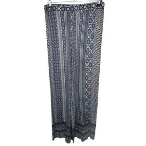 Cato Spring/Summer Flowing Pants. 
Size: Small